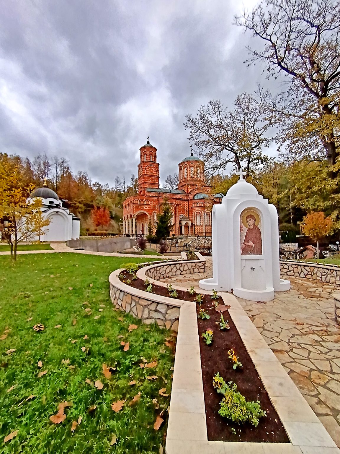 MANASTIR POKROVA PRESVETE BOGORODICE - ĐUNIS - Dobro Jutro