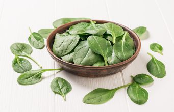 Larve repine muve čini spanać neupotrebljivim