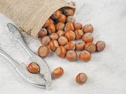 Lešnik najpre mora biti zreo